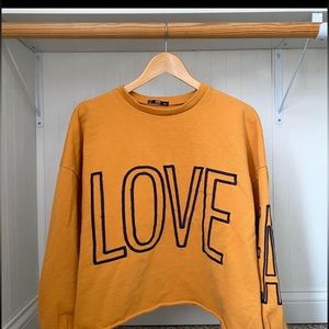 ZARA Cropped “LOVE DREAMER” Crewneck